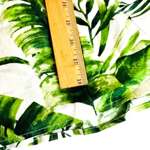 Panama Jack Jungle Leaf Linen Blend Crop Top Button Front Women Medium - Picture 7 of 7